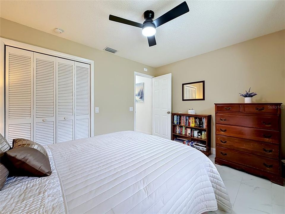 For Sale: $349,990 (3 beds, 2 baths, 1924 Square Feet)