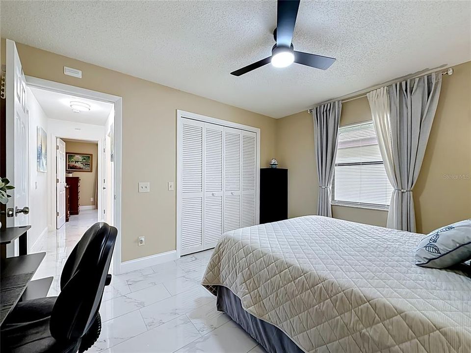 For Sale: $349,990 (3 beds, 2 baths, 1924 Square Feet)
