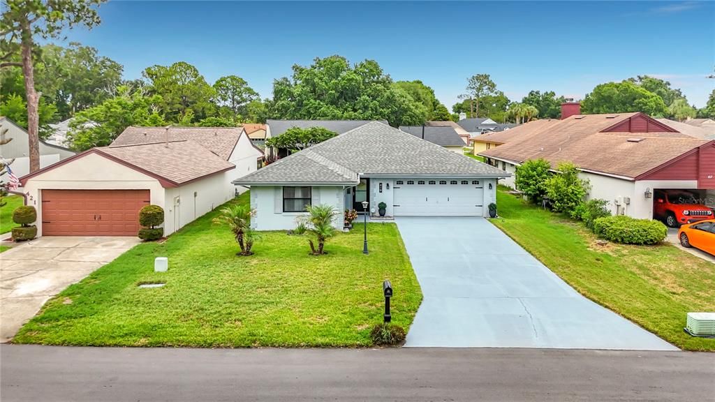 For Sale: $349,990 (3 beds, 2 baths, 1924 Square Feet)
