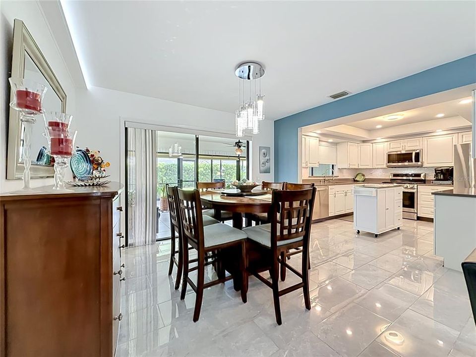 For Sale: $349,990 (3 beds, 2 baths, 1924 Square Feet)