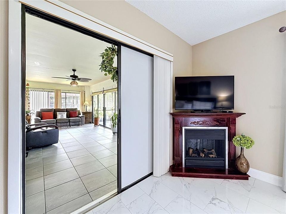 For Sale: $349,990 (3 beds, 2 baths, 1924 Square Feet)