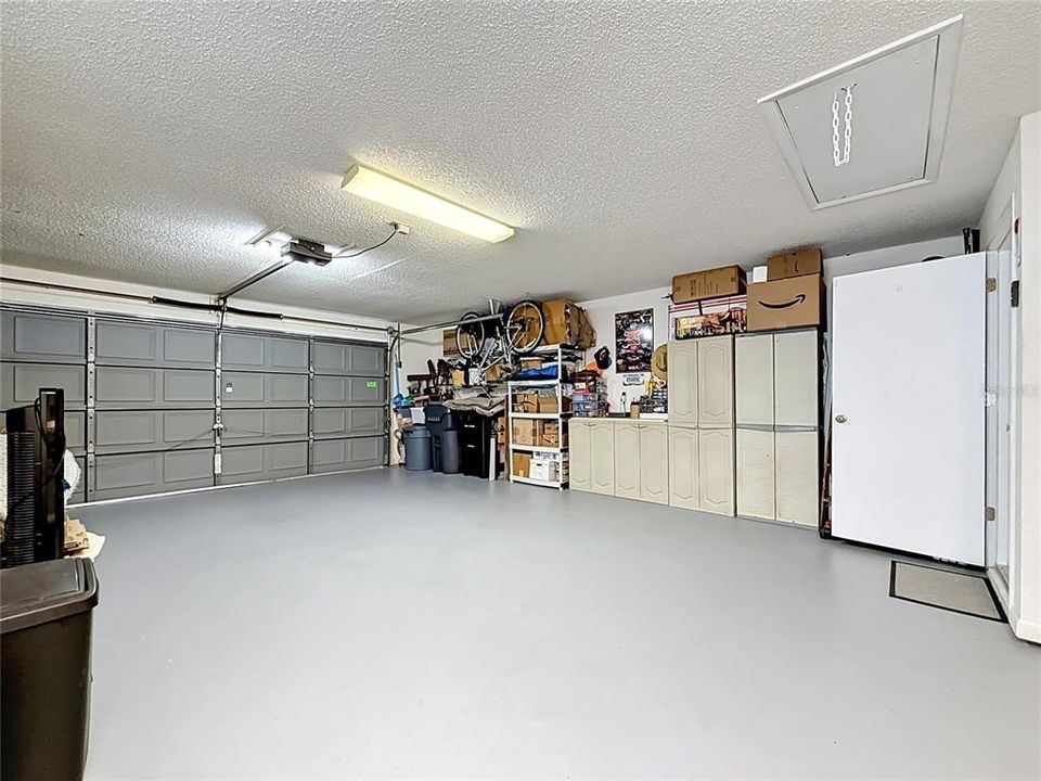 For Sale: $349,990 (3 beds, 2 baths, 1924 Square Feet)