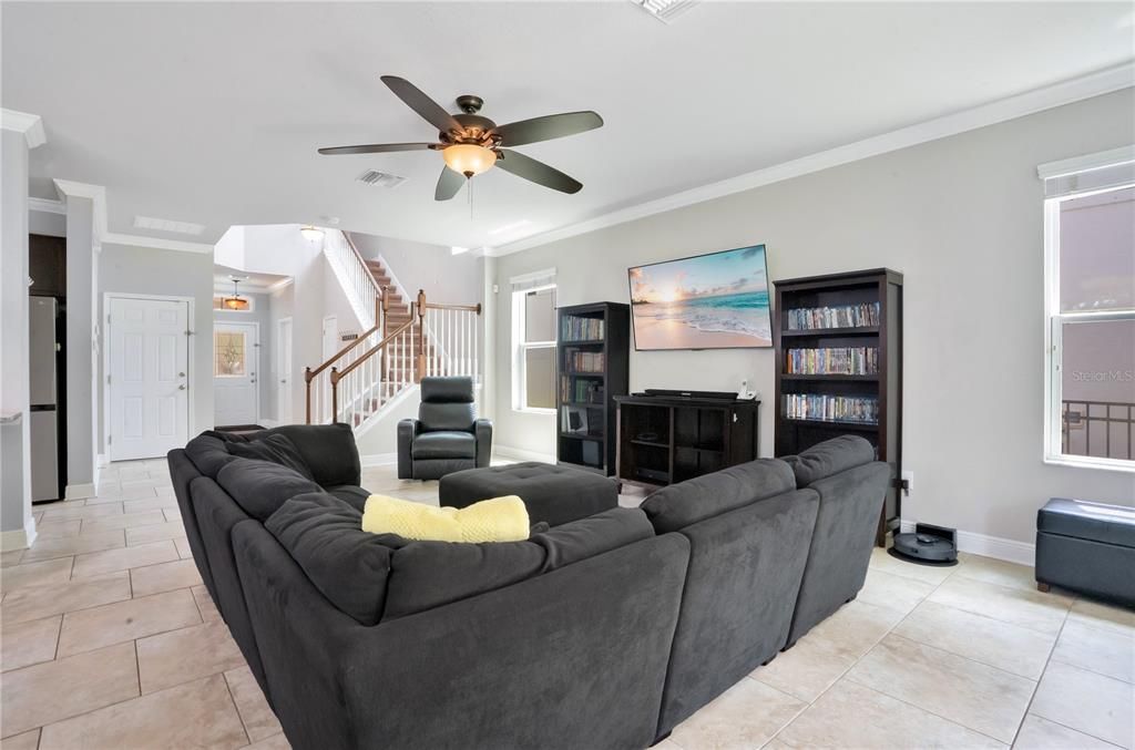 For Sale: $488,900 (4 beds, 3 baths, 2574 Square Feet)