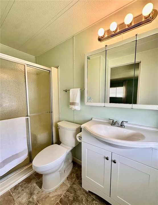 For Sale: $99,000 (2 beds, 2 baths, 1104 Square Feet)