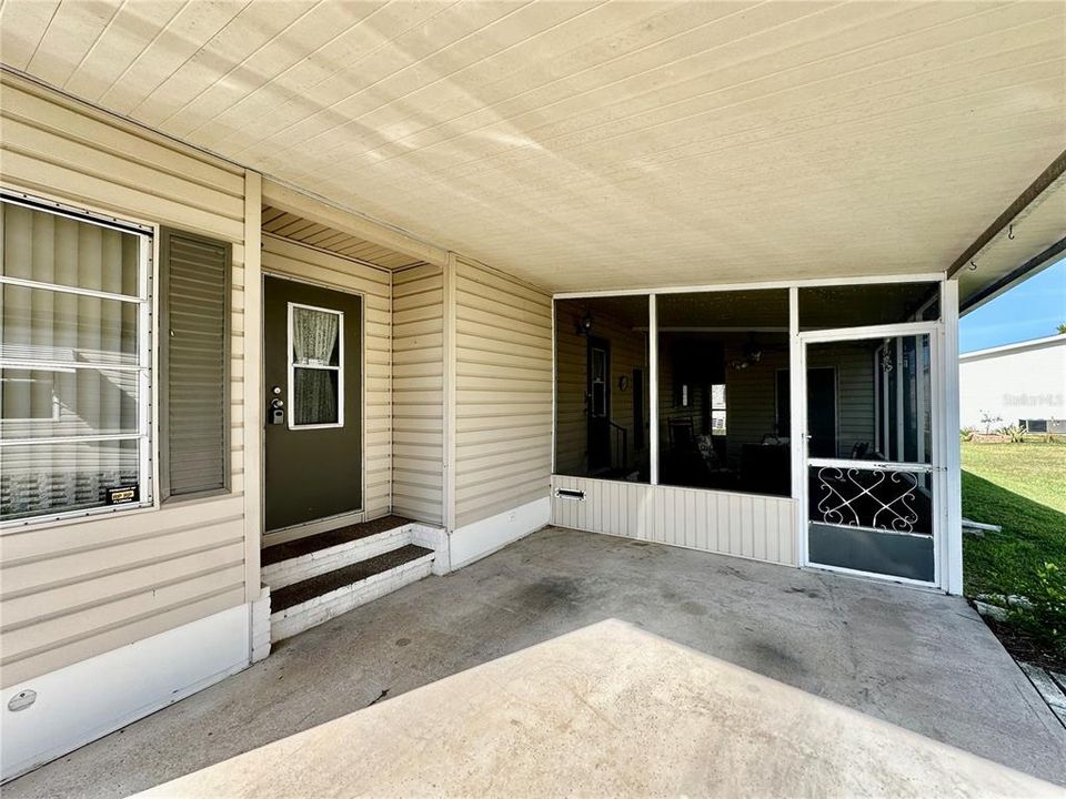 For Sale: $99,000 (2 beds, 2 baths, 1104 Square Feet)