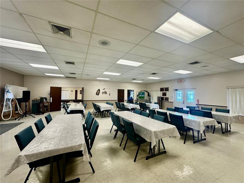 For Sale: $99,000 (2 beds, 2 baths, 1104 Square Feet)
