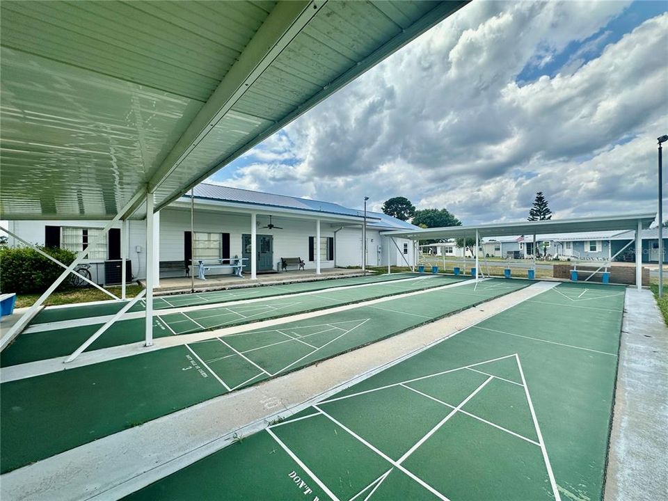 For Sale: $99,000 (2 beds, 2 baths, 1104 Square Feet)