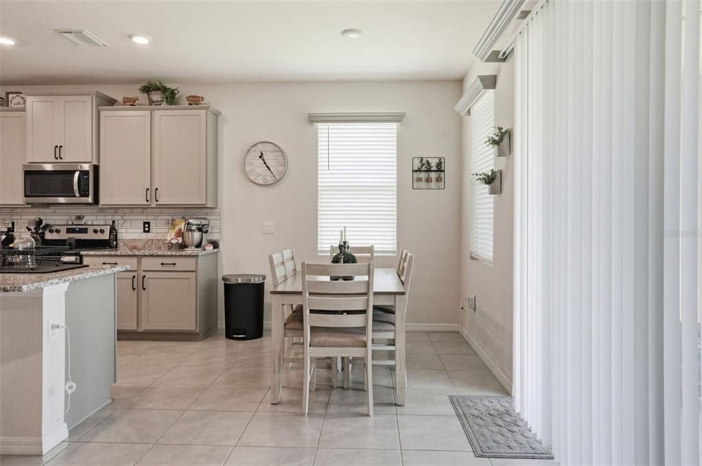 For Sale: $344,000 (3 beds, 2 baths, 1844 Square Feet)