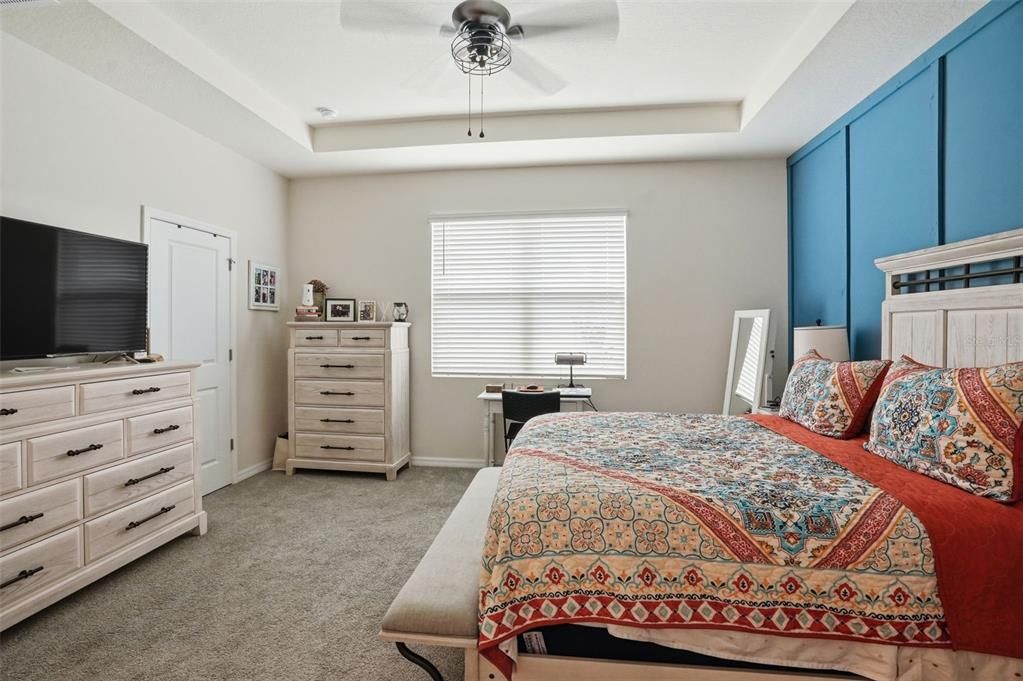 For Sale: $344,000 (3 beds, 2 baths, 1844 Square Feet)