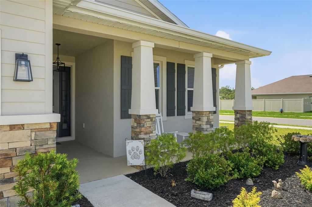 For Sale: $344,000 (3 beds, 2 baths, 1844 Square Feet)