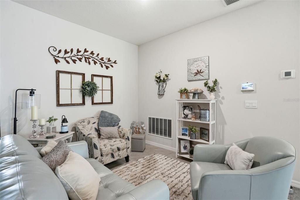 For Sale: $344,000 (3 beds, 2 baths, 1844 Square Feet)