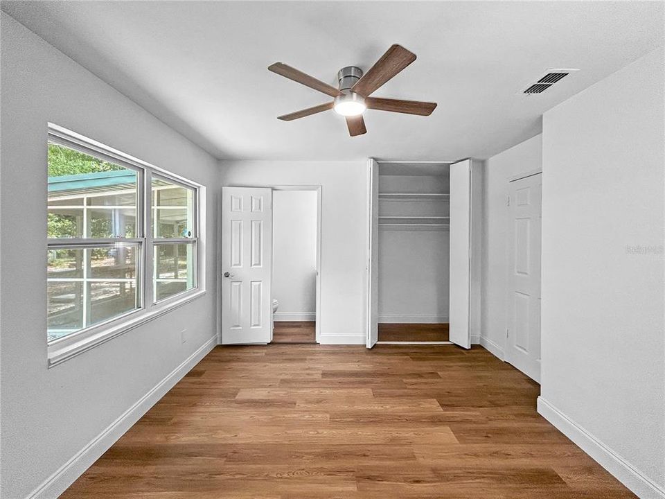 For Sale: $269,990 (3 beds, 1 baths, 1131 Square Feet)
