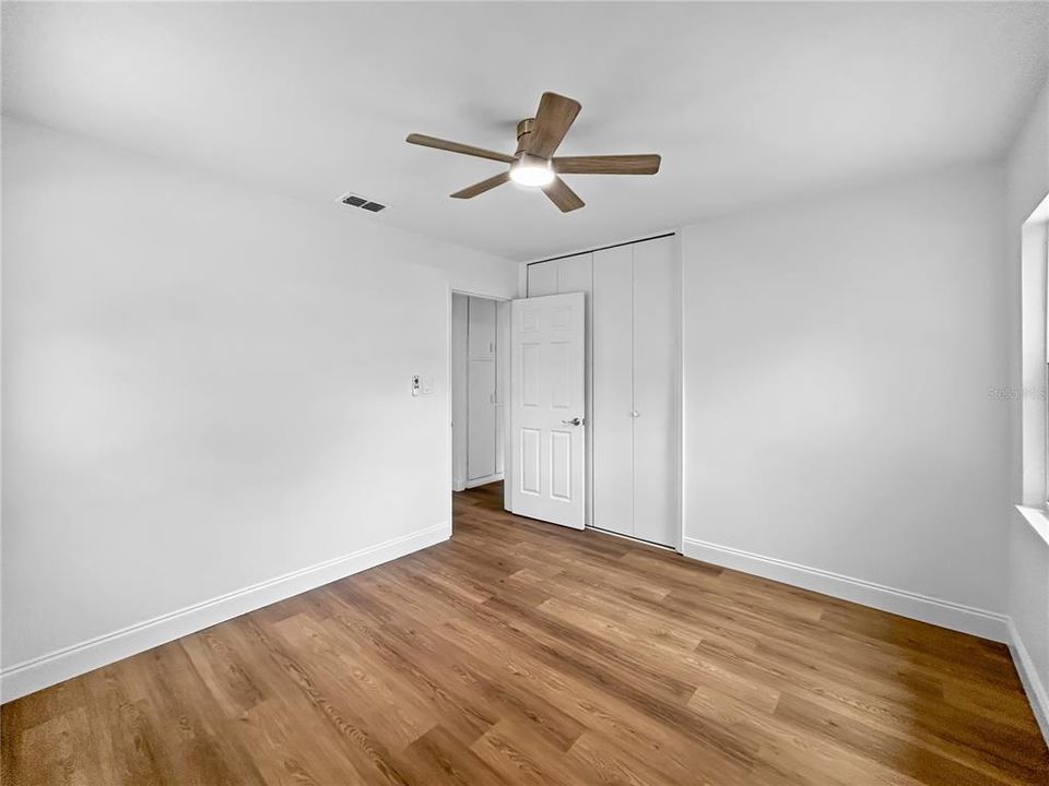 For Sale: $269,990 (3 beds, 1 baths, 1131 Square Feet)