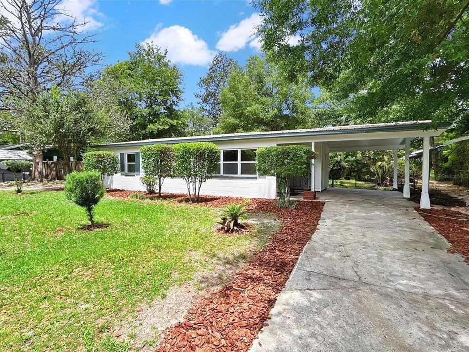 For Sale: $269,990 (3 beds, 1 baths, 1131 Square Feet)