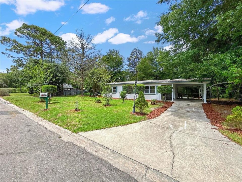 For Sale: $269,990 (3 beds, 1 baths, 1131 Square Feet)
