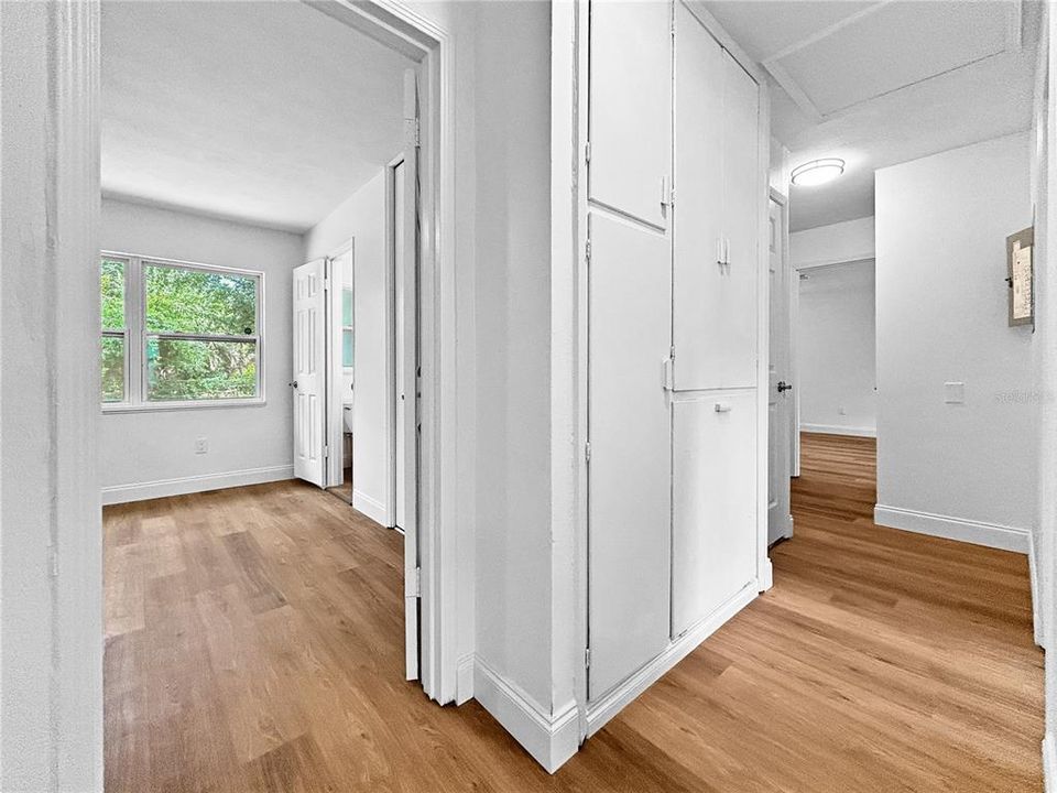 For Sale: $269,990 (3 beds, 1 baths, 1131 Square Feet)
