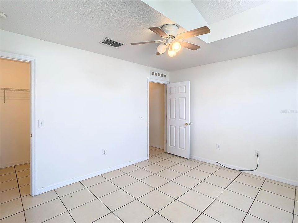 En Renta: $2,495 (4 camas, 2 baños, 1878 Pies cuadrados)