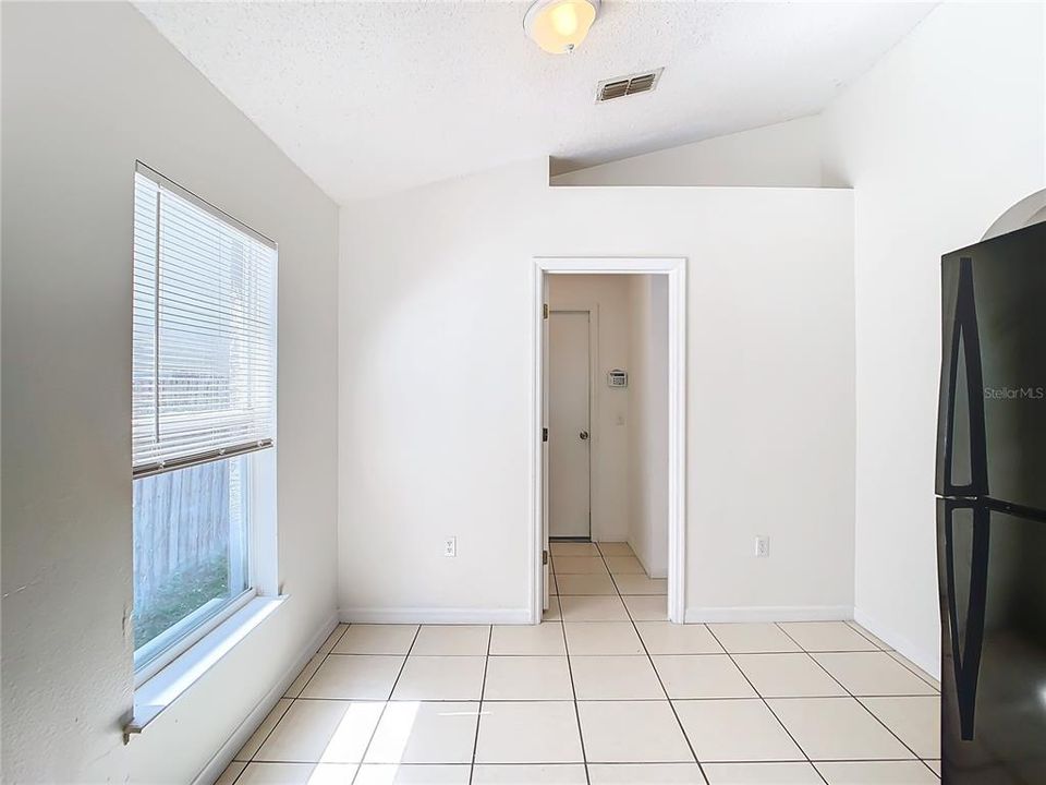 En Renta: $2,495 (4 camas, 2 baños, 1878 Pies cuadrados)