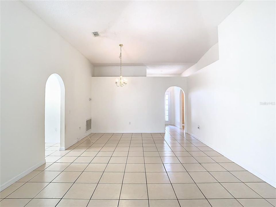 En Renta: $2,495 (4 camas, 2 baños, 1878 Pies cuadrados)