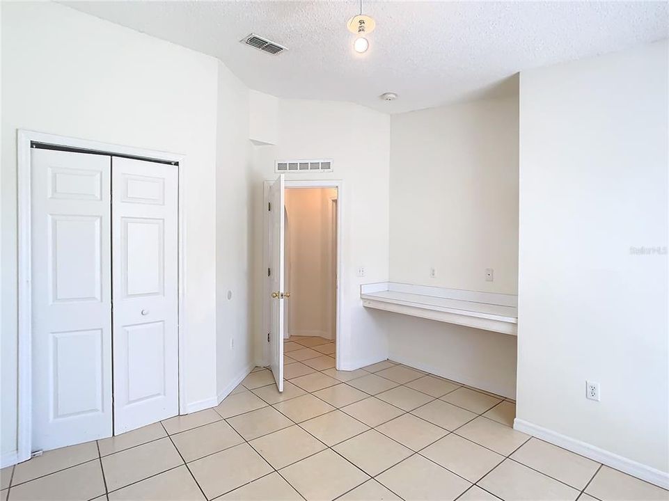 En Renta: $2,495 (4 camas, 2 baños, 1878 Pies cuadrados)