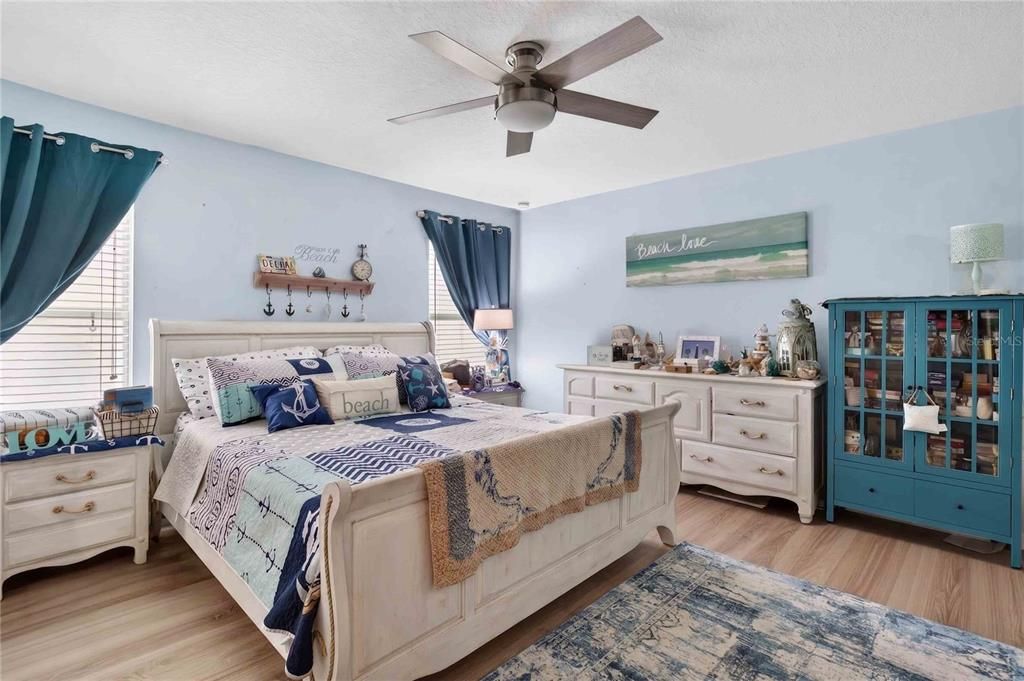 For Sale: $430,000 (3 beds, 2 baths, 1878 Square Feet)