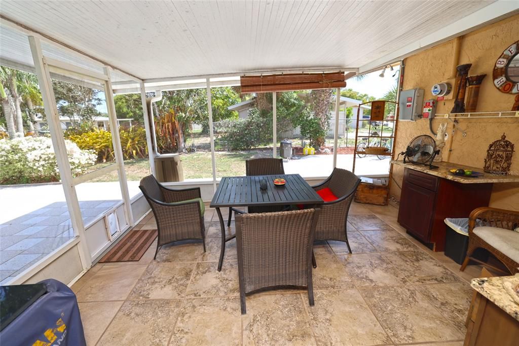 Active With Contract: $488,500 (3 beds, 2 baths, 1718 Square Feet)