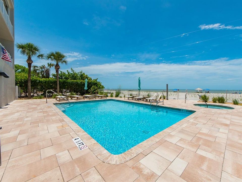 For Sale: $1,995,000 (3 beds, 3 baths, 2175 Square Feet)