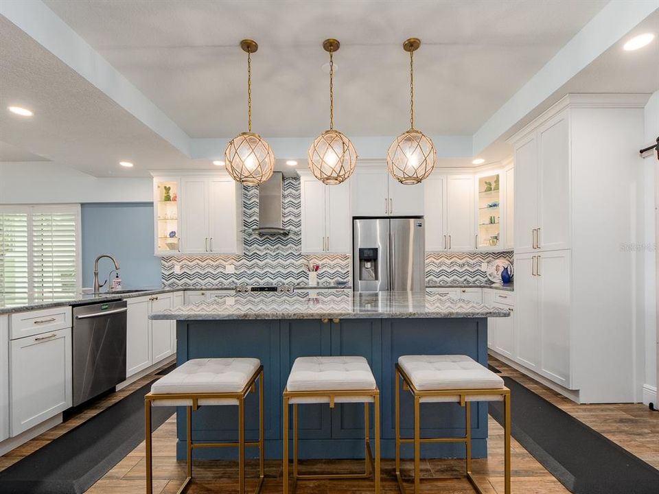 For Sale: $1,995,000 (3 beds, 3 baths, 2175 Square Feet)