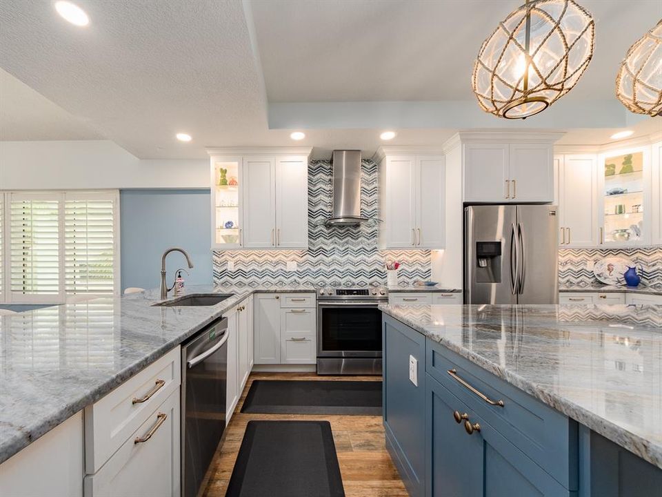 For Sale: $1,995,000 (3 beds, 3 baths, 2175 Square Feet)