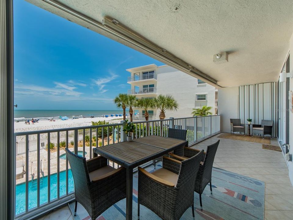 For Sale: $1,995,000 (3 beds, 3 baths, 2175 Square Feet)