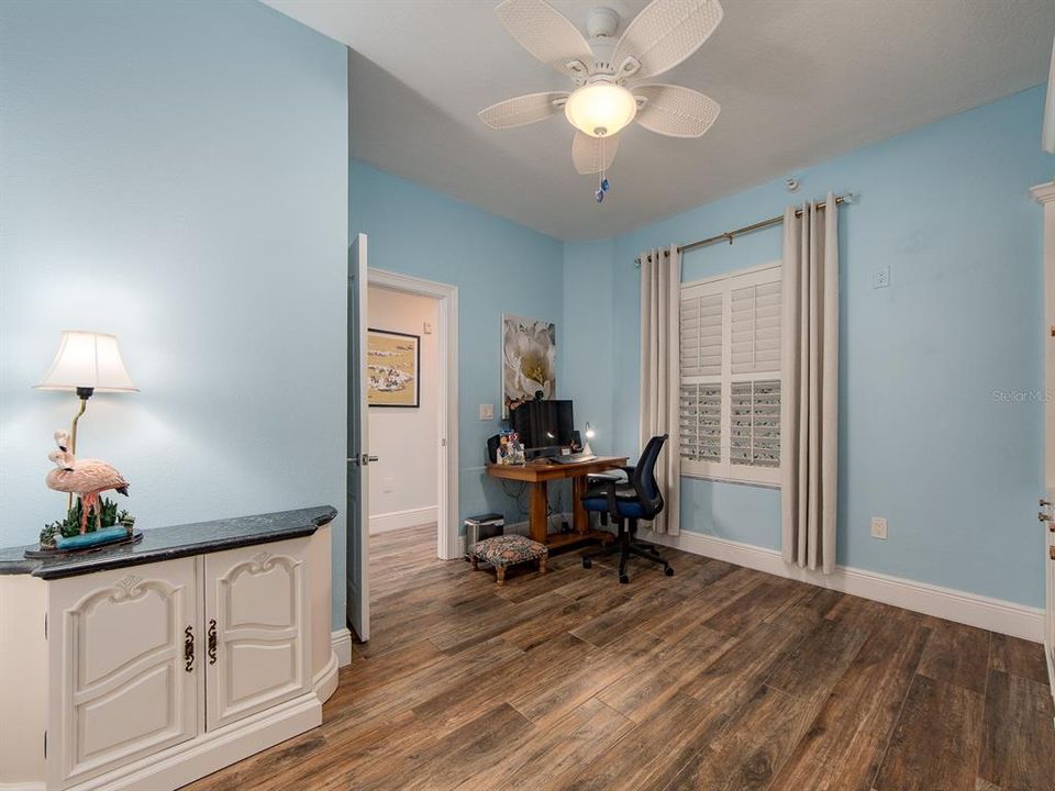 For Sale: $1,995,000 (3 beds, 3 baths, 2175 Square Feet)