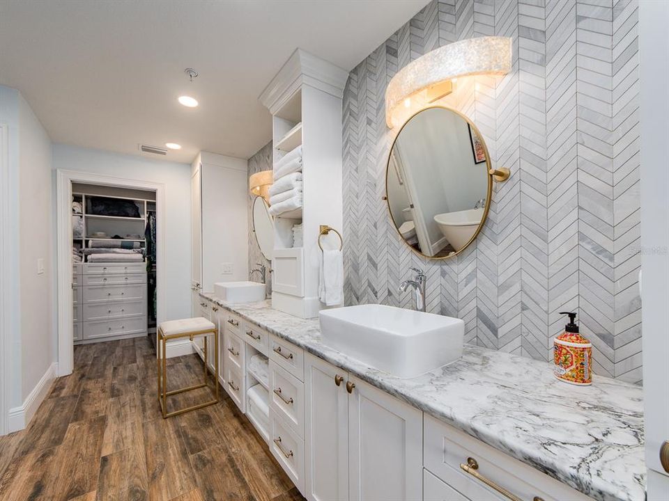 For Sale: $1,995,000 (3 beds, 3 baths, 2175 Square Feet)