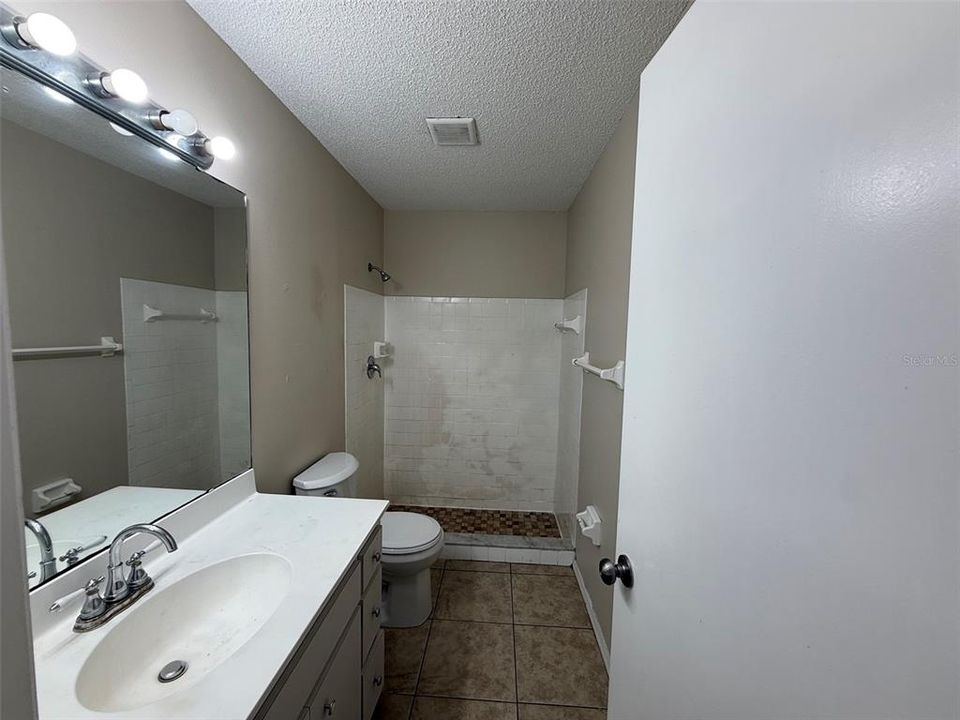В аренду: $1,999 (3 спален, 2 ванн, 1196 Квадратных фут)