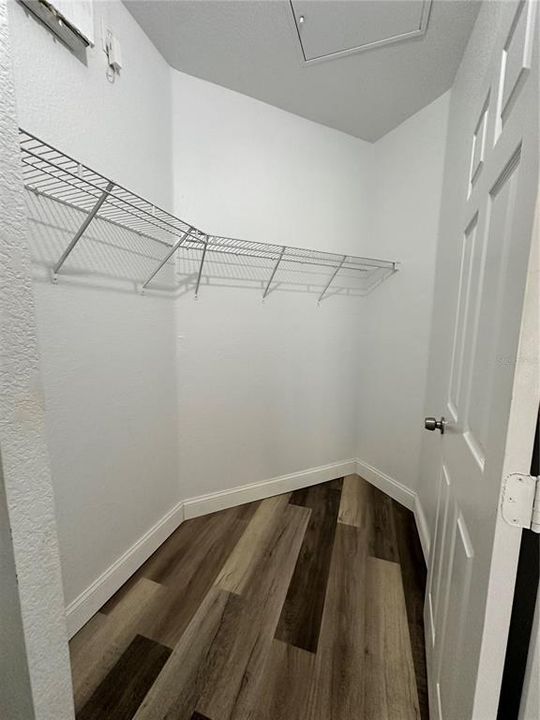 For Sale: $229,999 (2 beds, 2 baths, 1091 Square Feet)