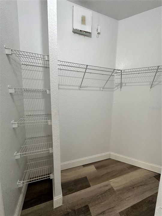 For Sale: $229,999 (2 beds, 2 baths, 1091 Square Feet)