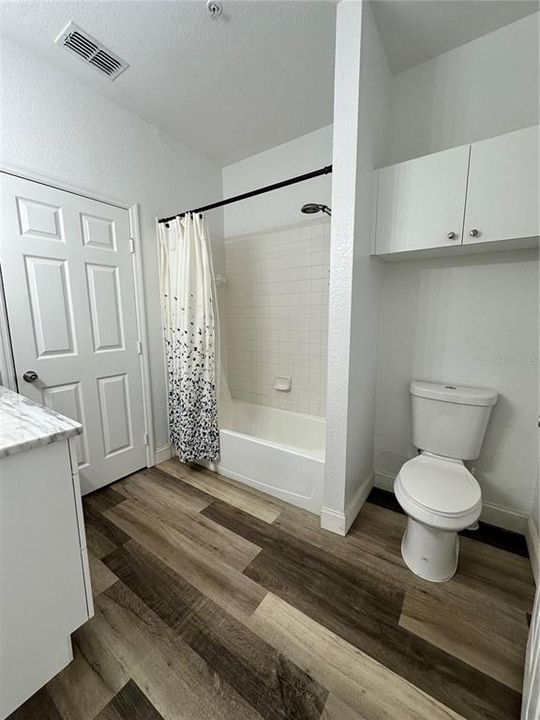 For Sale: $229,999 (2 beds, 2 baths, 1091 Square Feet)
