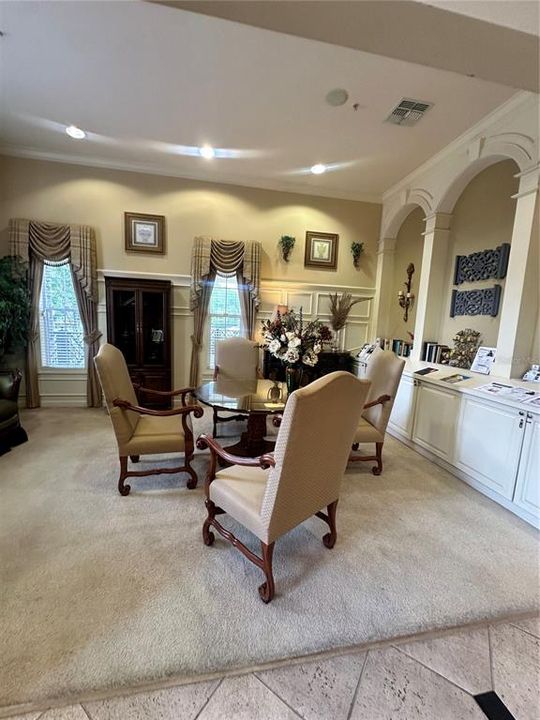 For Sale: $229,999 (2 beds, 2 baths, 1091 Square Feet)
