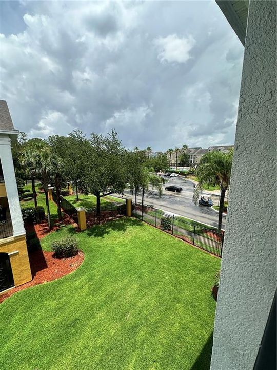 For Sale: $229,999 (2 beds, 2 baths, 1091 Square Feet)