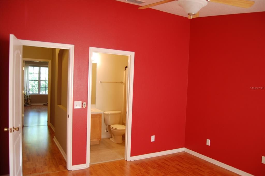 For Rent: $1,700 (2 beds, 2 baths, 1144 Square Feet)