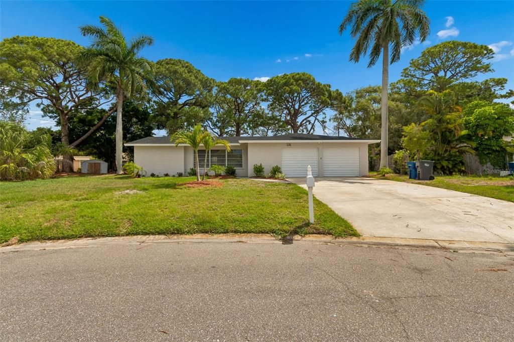 For Sale: $419,900 (3 beds, 2 baths, 1468 Square Feet)