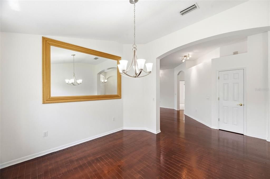 For Sale: $479,900 (4 beds, 2 baths, 2034 Square Feet)