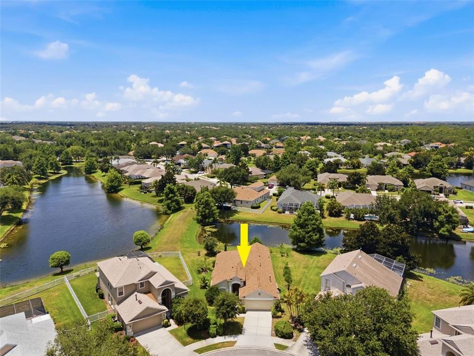 For Sale: $479,900 (4 beds, 2 baths, 2034 Square Feet)