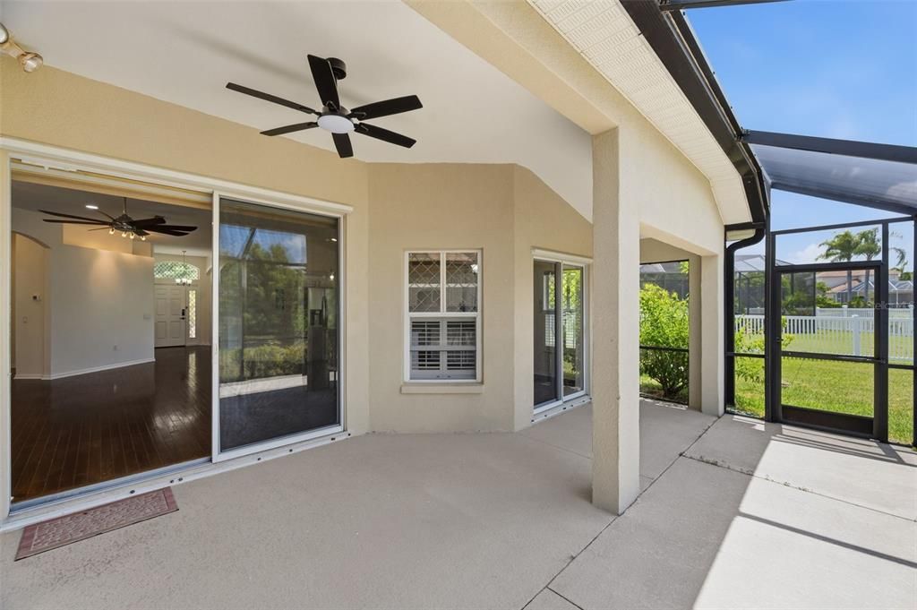 For Sale: $479,900 (4 beds, 2 baths, 2034 Square Feet)
