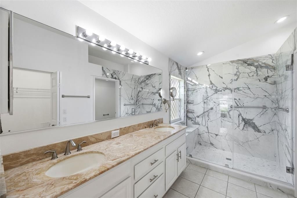 For Sale: $479,900 (4 beds, 2 baths, 2034 Square Feet)