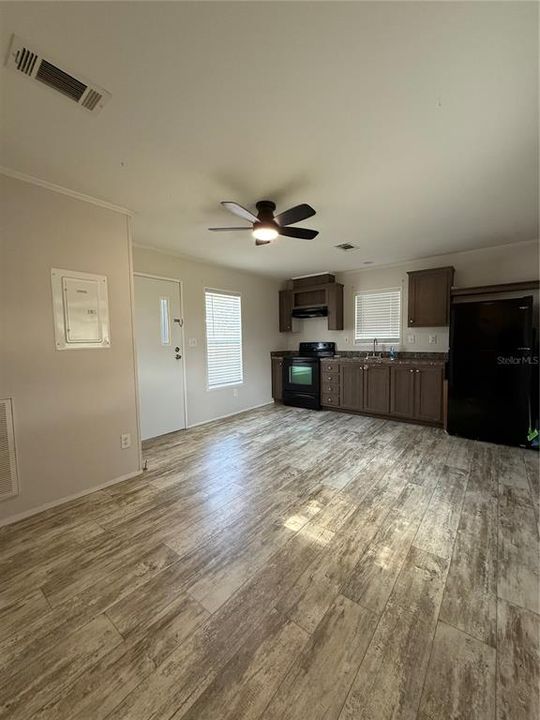 For Rent: $850 (1 beds, 1 baths, 500 Square Feet)