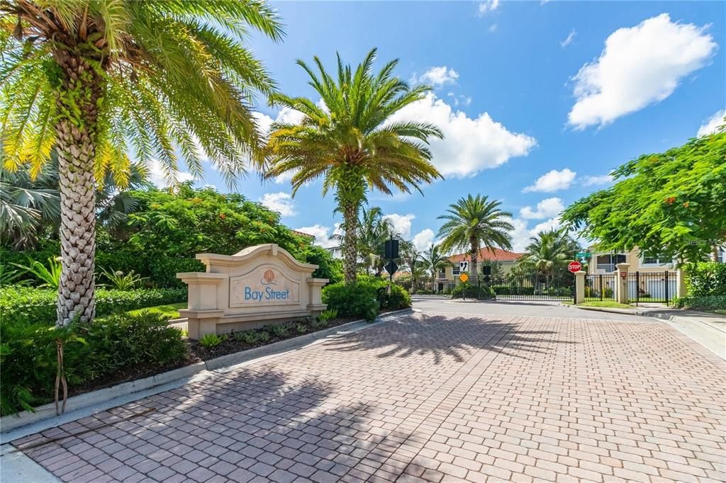 For Rent: $2,390 (3 beds, 2 baths, 1430 Square Feet)