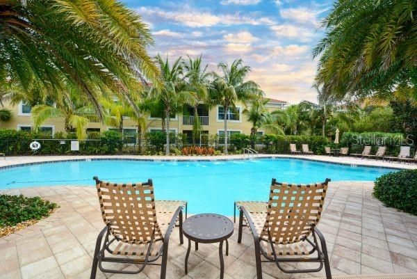 For Rent: $2,390 (3 beds, 2 baths, 1430 Square Feet)