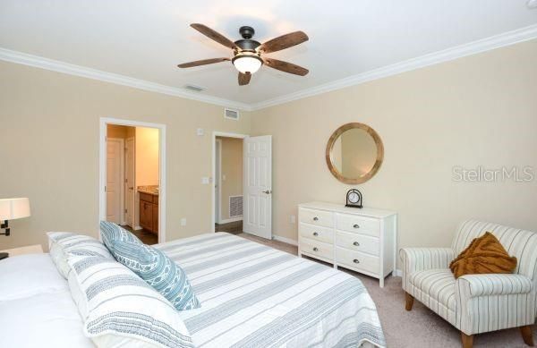 For Rent: $2,390 (3 beds, 2 baths, 1430 Square Feet)