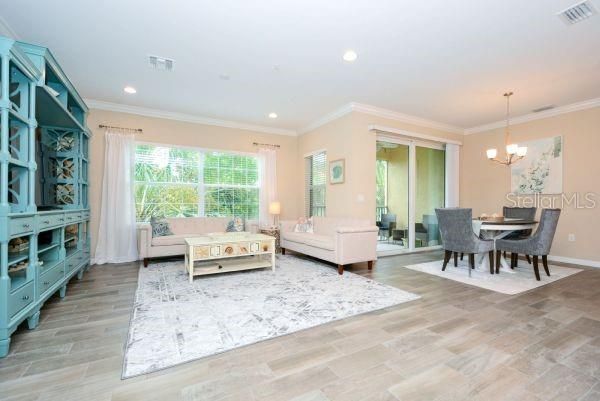 For Rent: $2,390 (3 beds, 2 baths, 1430 Square Feet)