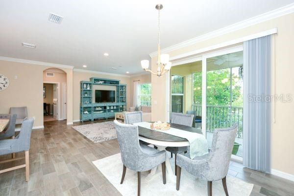 For Rent: $2,390 (3 beds, 2 baths, 1430 Square Feet)